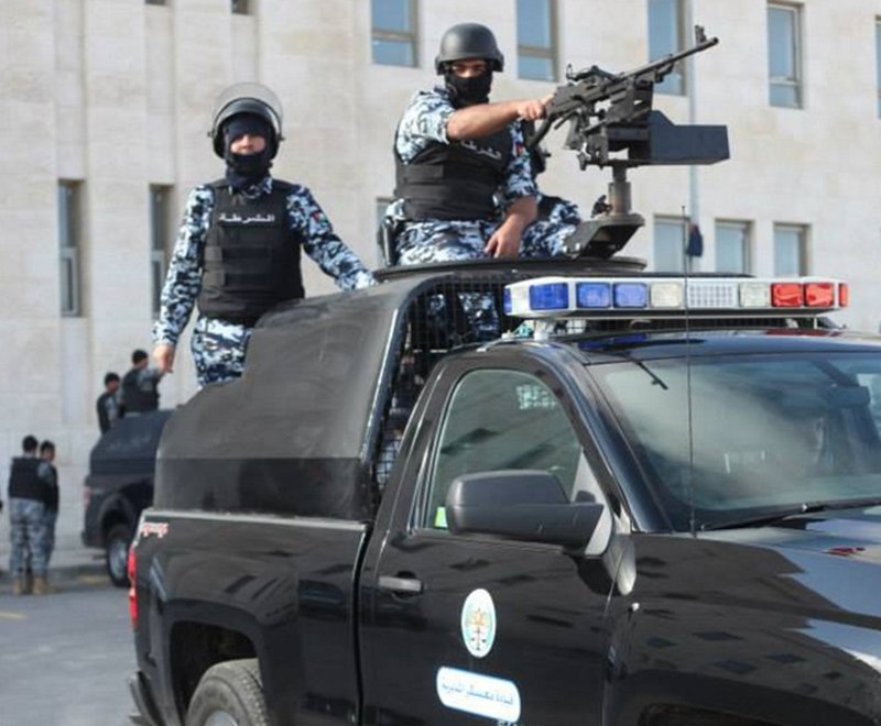 الأمن الأردني يقتحم مقر الإخوان المسلمين