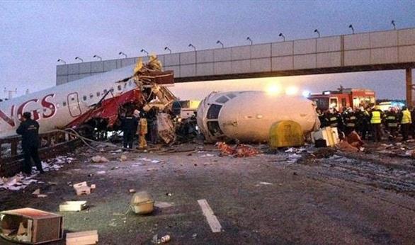 صحيفة روسية تكشف السبب الحقيقي لتحطم طائرة "فلاي دبي"..خلاف بين طياريها!