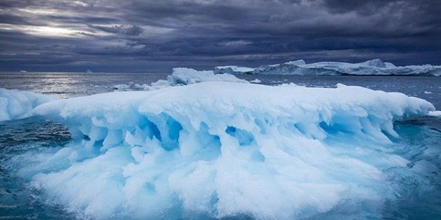 ذوبان الجليد يربك تمايل الأرض حول محورها