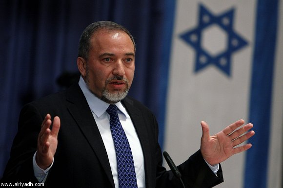 ليبرمان : الائتلاف الحكومي برئاسة نتنياهو على حافة التفكك