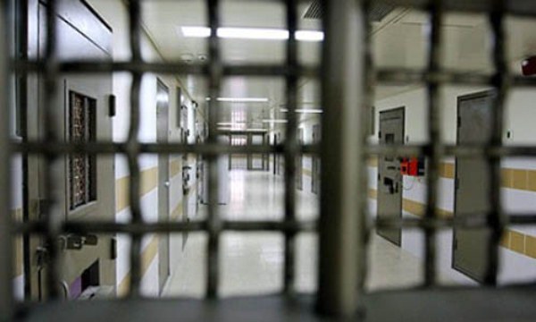 سبعة أسرى يدخلون اليوم أعواماً جديدة في سجون الاحتلال