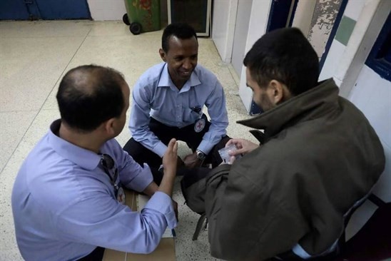 التماس يطالب بالسماح لمحامي الأسرى المضربين بزيارتهم