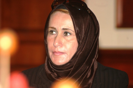 د.أبو بكر : "الرئيس أمر باعتقالي بعد ان كشفت أدلة لمخالفات وزراء والامن مازال يحاصر منزلي"
