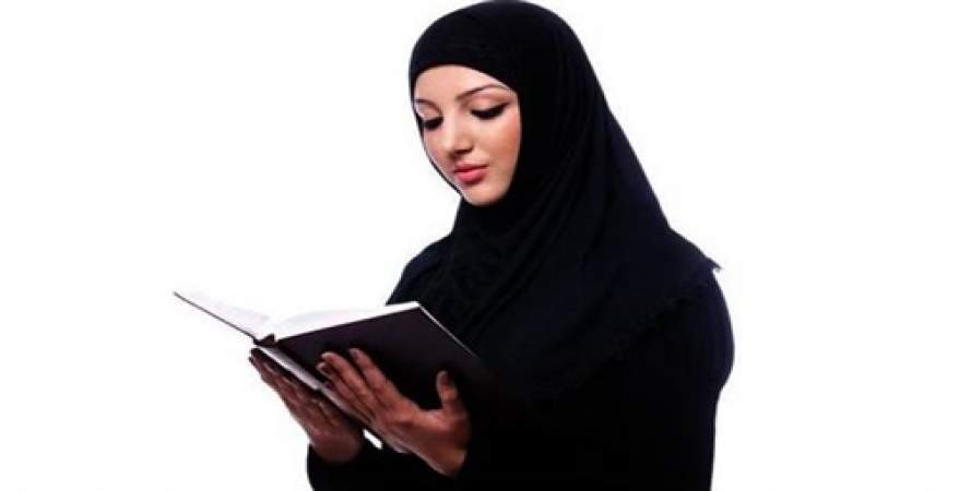 ما حكم قراءة القرآن للحائض؟!