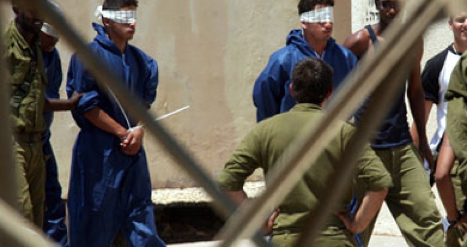 "الأسرى": 12 أسيرًا في سجن "مجدو" يعانون أوضاعًا قاسية