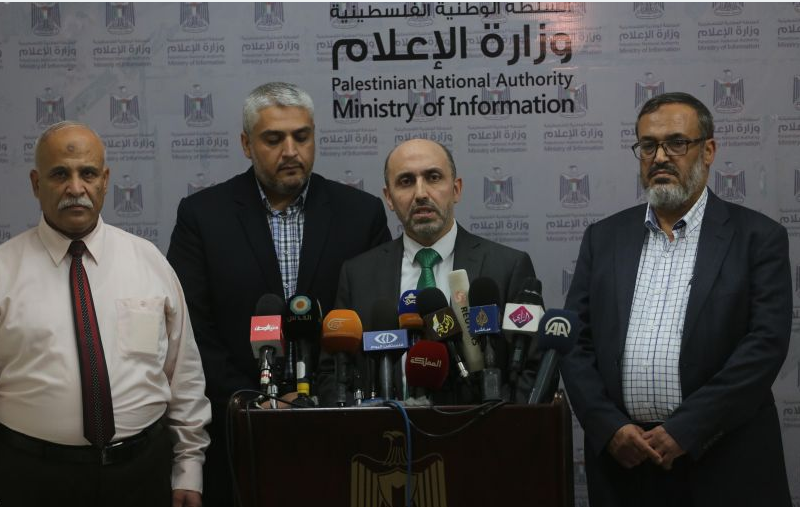 بالفيديو: الإعلان عن مساعدات مالية ومشاريع تشغيل للخريجين والعمال في غزّة