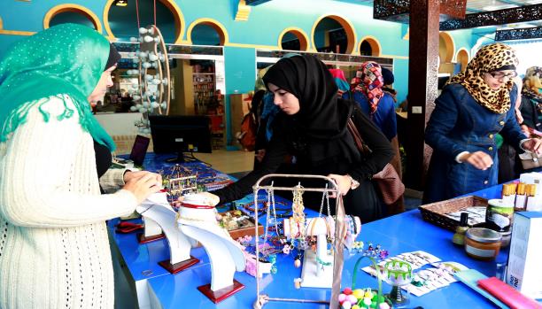 مؤشرات وأرقام إحصائية عن الأم الفلسطينية خلال عامين