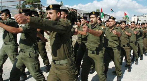 بالأسماء: موظفو السلطة بغزة الذين سيتم احالتهم للتقاعد الإجباري