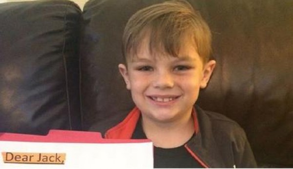 طفل يتبرع بـ20 دولارا لبناء مسجد فكانت المفاجأة