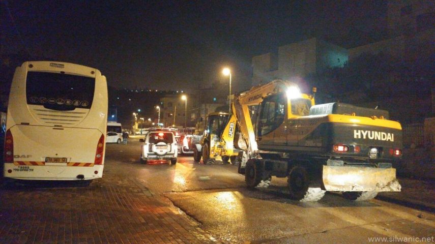 بالصور: هدم منشآت تجارية وزراعية في سلوان