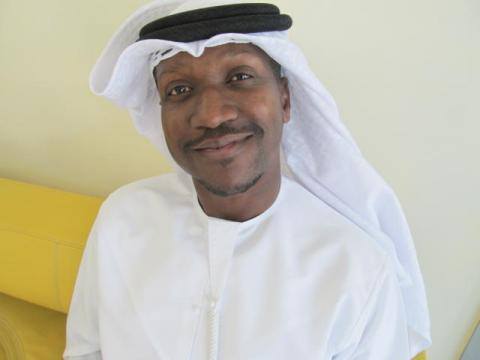 الفنان الاماراتي عبدالله بوهاجوس .. مابين الدراما والمسرح