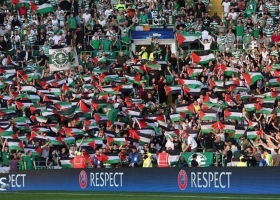 أطفال فلسطينيون يتبرعون بمصروفهم الشخصي لـ"سيلتك" الاسكتلندي