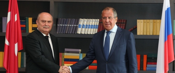 في أول لقاء بعد إسقاط الطائرة الروسية .. أوغلو : "اللقاء جرى بشكل ناضج يليق بالبلدين"