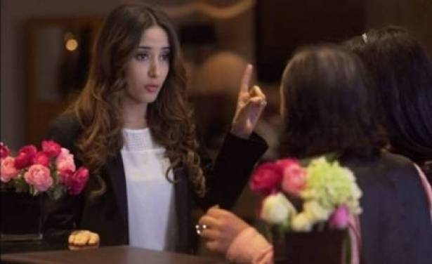 من هي مذيعة (رامز بيلعب بالنار)؟