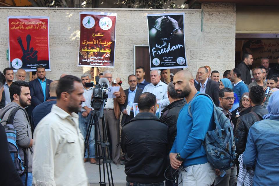 وقفة للمقاومة الشعبية تضامناً مع الأسيرين شديد وأبو فارة
