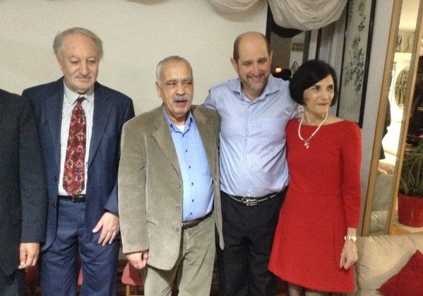 وسط إستياء جماهيري عارم ..لقاء فلسطيني اسرائيلي للتوصل إلى سلام عادل