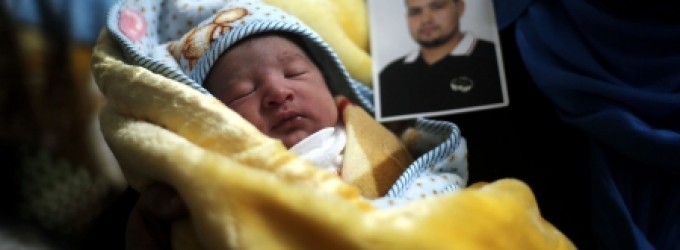 ارتفاع أعداد أبناء الأسرى بالنطف المهربة ل32 طفلا