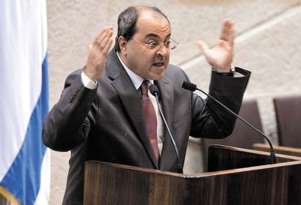 الطيبي يهدد باللجوء للمحكمة العليا ضد منع الأذان بالقدس