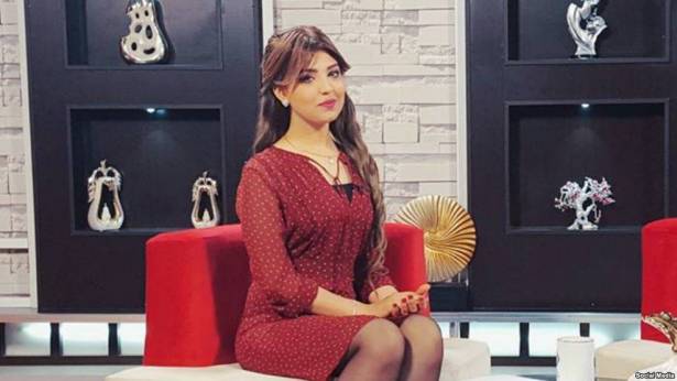 تعرّض إعلامية للضرب والتهديد.. لأنها تأخرت عن العمل!