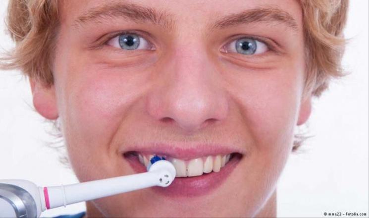 الأسنان أول الطريق لسلامة الجسد