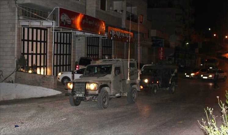 جيش الاحتلال الإسرائيلي يفرض منع التجول على حوارة بنابلس