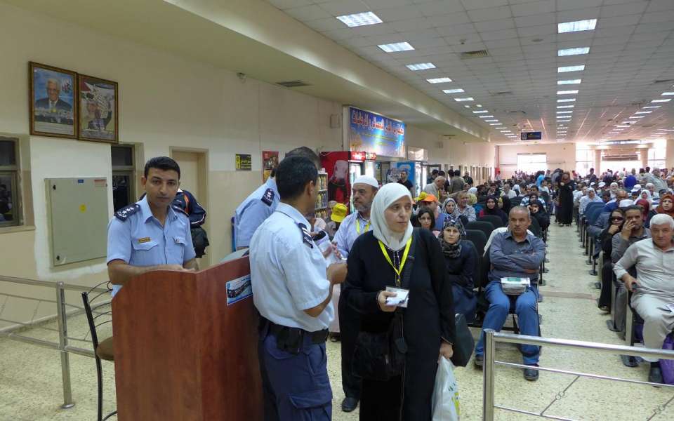 مهنا: تعديل ساعات عمل معبر الكرامة الثلاثاء المقبل