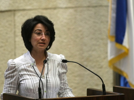 اتركوا حنين الزعبي