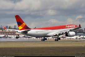 توقيف إسرائيلي لإطلاقه إنذاراً كاذباً على متن طائرة كولومبية