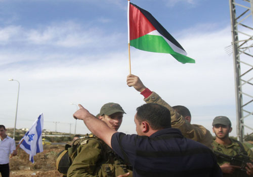 الفلسطينيون داخل إسرائيل بين التكيف والانعزال