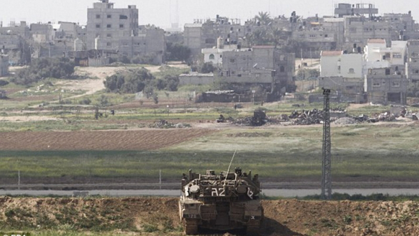 الاحتلال يطلق الرصاص على منازل المواطنين شرق خانيونس