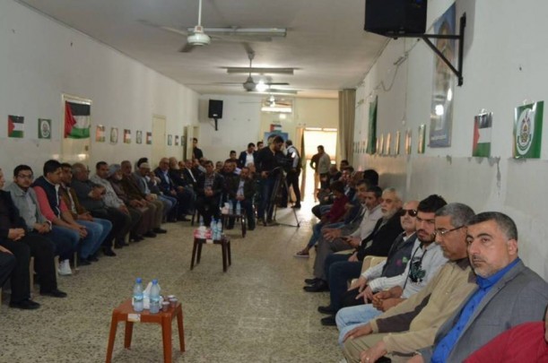 حماس تقيم بيت عزاء للشهيد "فقها" في بيروت