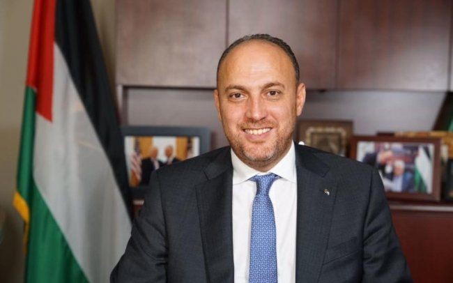 زملط: واشنطن تقوم بحالة ابتزاز وخطف للقانون والنظام الدولي المسؤول عن تقديم خدماته للاجئين