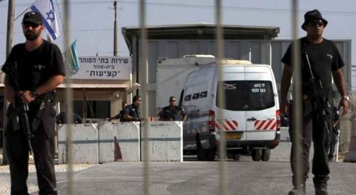 الاحتلال يفرج عن أسير مقدسي بعد قضائه عاماً في السجون