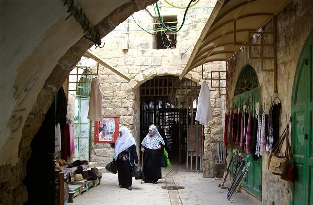 اليونسكو تدرس إدراج بلدة قديمة بالخليل على قائمة التراث العالمي