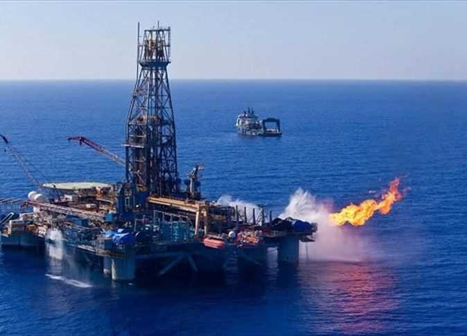مصر توقّع اتفاقيتين للتنقيب عن النفط والغاز بأكثر من مليار دولار