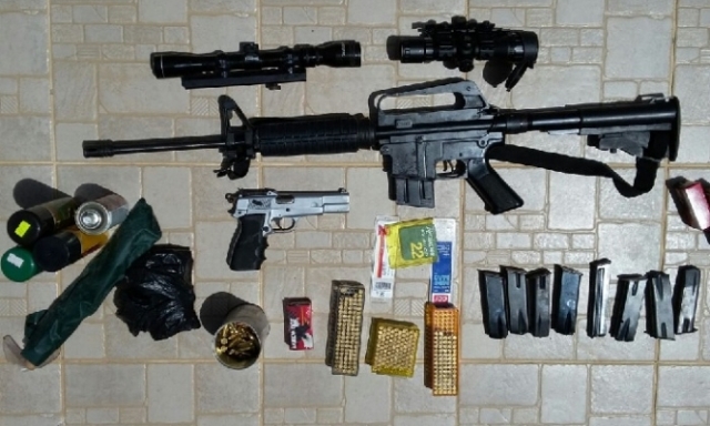 اقتحام قاعدة عسكرية إسرائيلية  وسرقة أسلحة