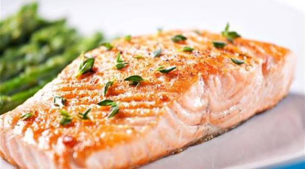 تناول هذه الأطعمة الـ 7 لتحافظ على قلبك