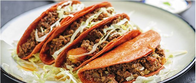 اللحم‭ ‬البقري‭ ‬المفروم‭ ‬الكلاسيكي‭ ‬بفلفل‭ ‬الجواهيلو‭ ‬