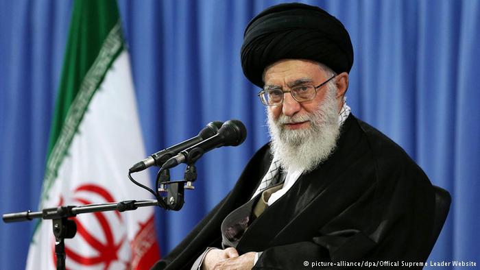 خامنئي يؤكد "الخطوط الحمراء" لإيران في المفاوضات النووية