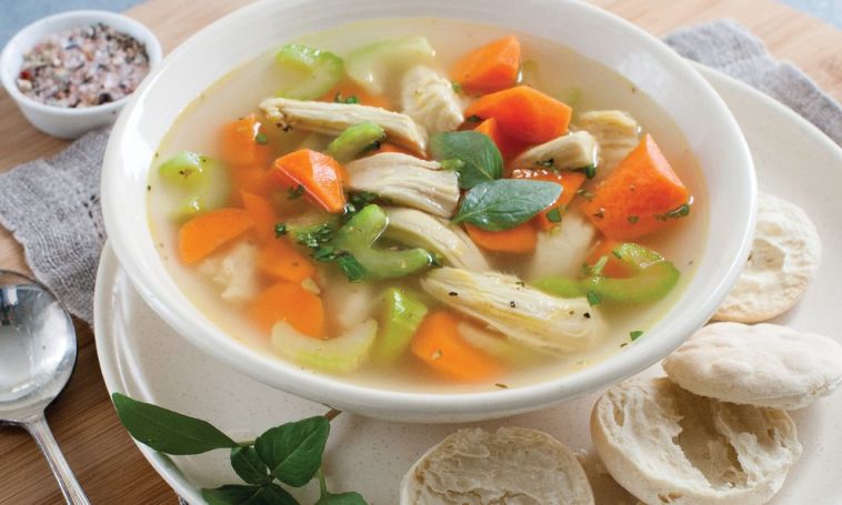 شوربة الخضار السهلة واللذيذة