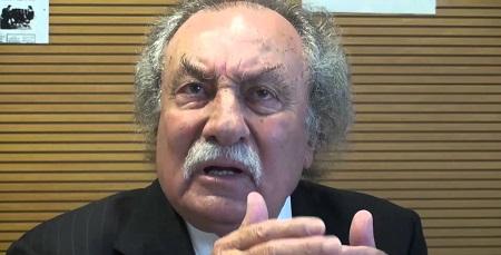 حين يتحدّث ضابط من "السي آي إي"