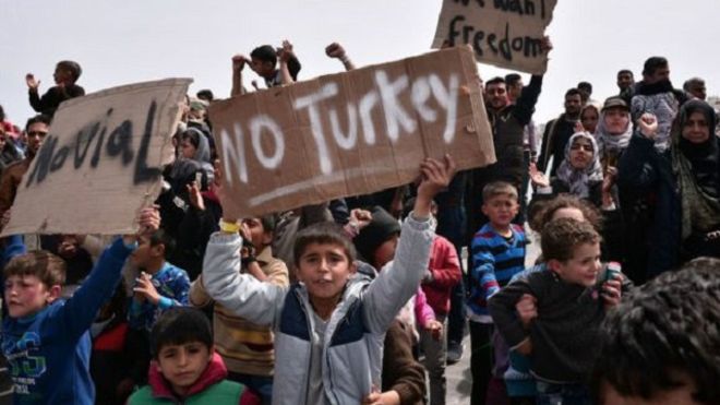 وصول آوائل السوريين بعد قرار اليونان بإعادة المهاجرين لتركيا