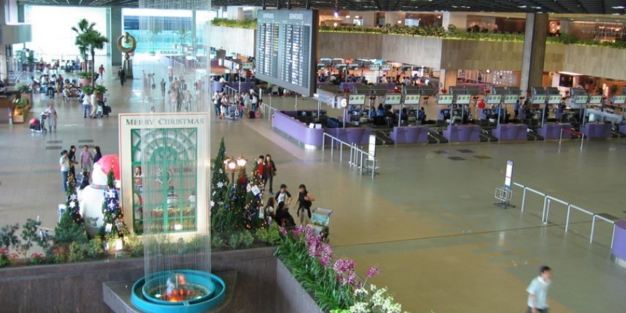 محتال ينجح بقضاء 18 يوما بأفخم قاعات مطار سنغافورة
