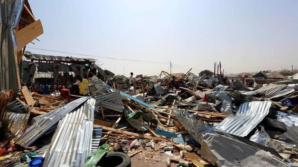18 قتيلا في تفجير انتحاري بالعاصمة الصومالية