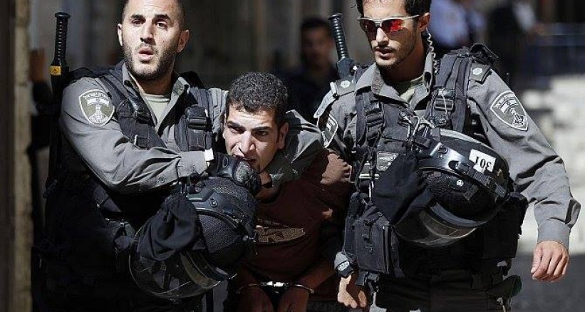 الاحتلال يزعم أن جندي عميل يوقع 38 فلسطينا بيافا