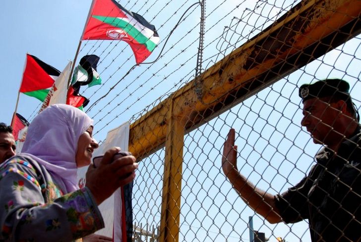 محامو الأسرى: دعوة لاستراتيجية قانونية للتعامل مع المحاكم العسكرية