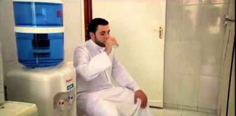 في رحاب الرسول .. لاتشربوا كالبعير