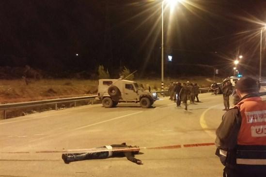 مئات المستوطنين يتظاهرون قرب مفترق "غوش عتصيون"