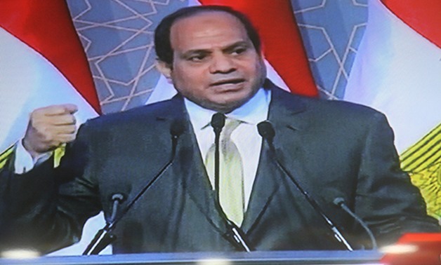 السيسى يطالب المواطنين بالتبرع بـ"الفكه"