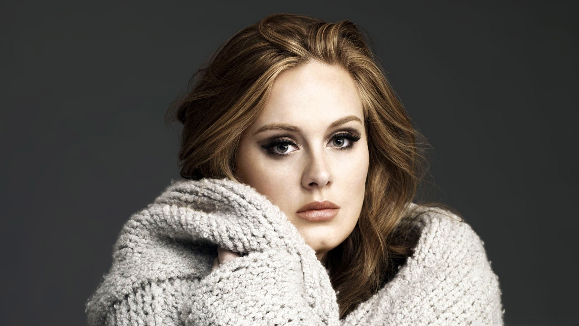 عناصر أساسية لتجعل Adele تحطم ارقام قياسية بأغنياتها